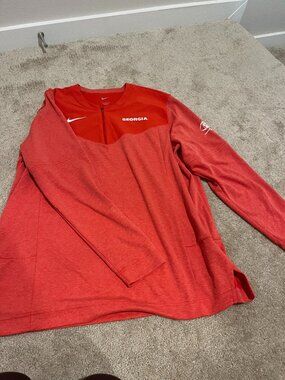 🏈 UGA Football Crewneck Pullover from Nike!